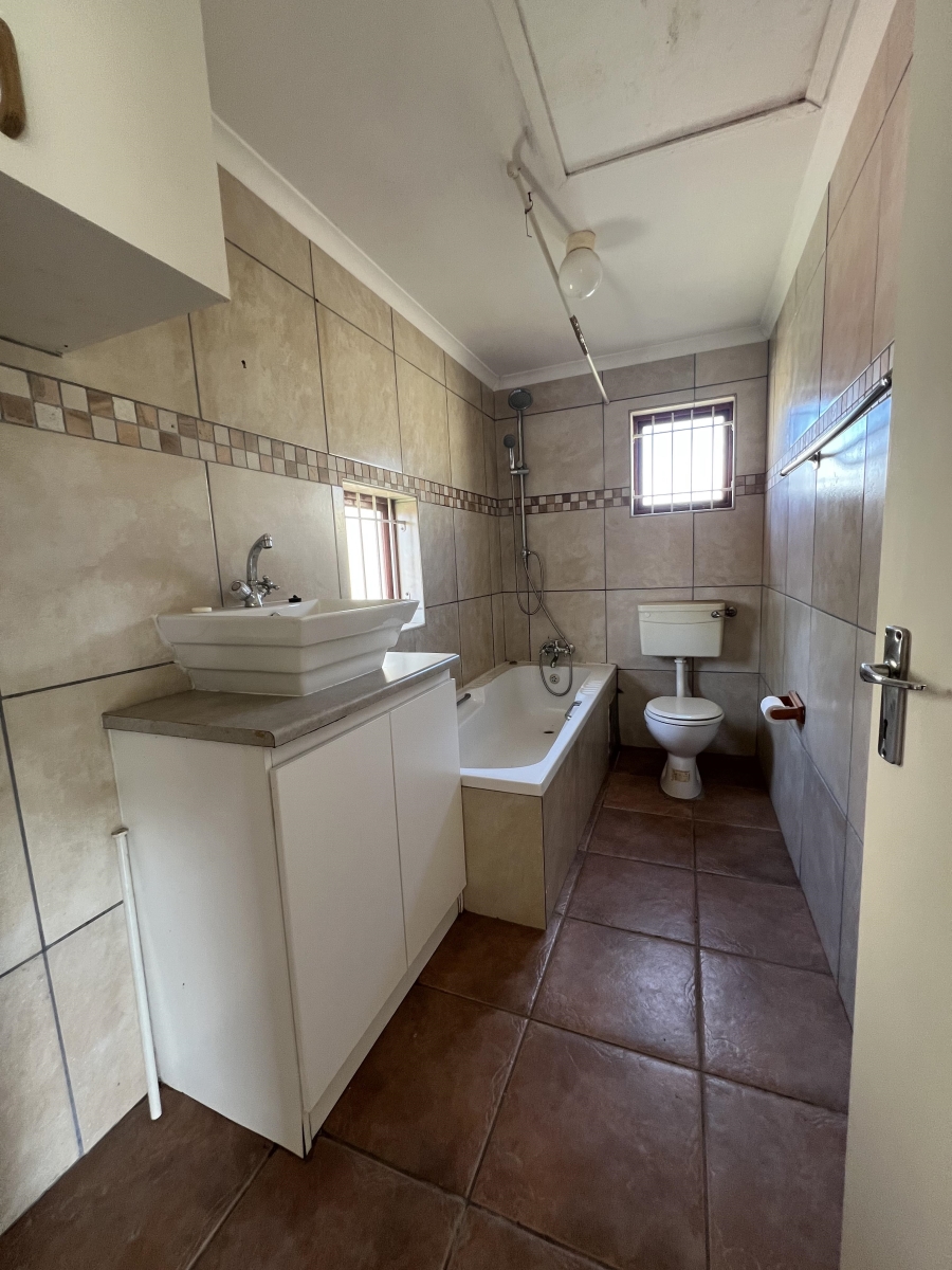 2 Bedroom Property for Sale in Fairview Golf Estate Western Cape